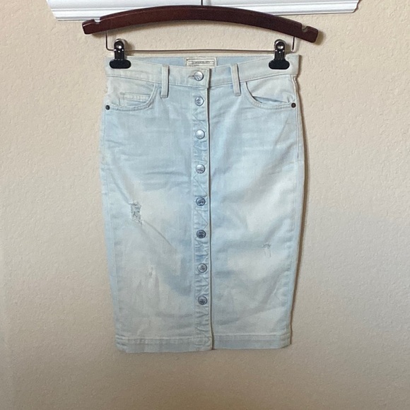 Revolve Current Elliott Women’s Distressed Button Down Denim Skirt Size 27 - Picture 1 of 5